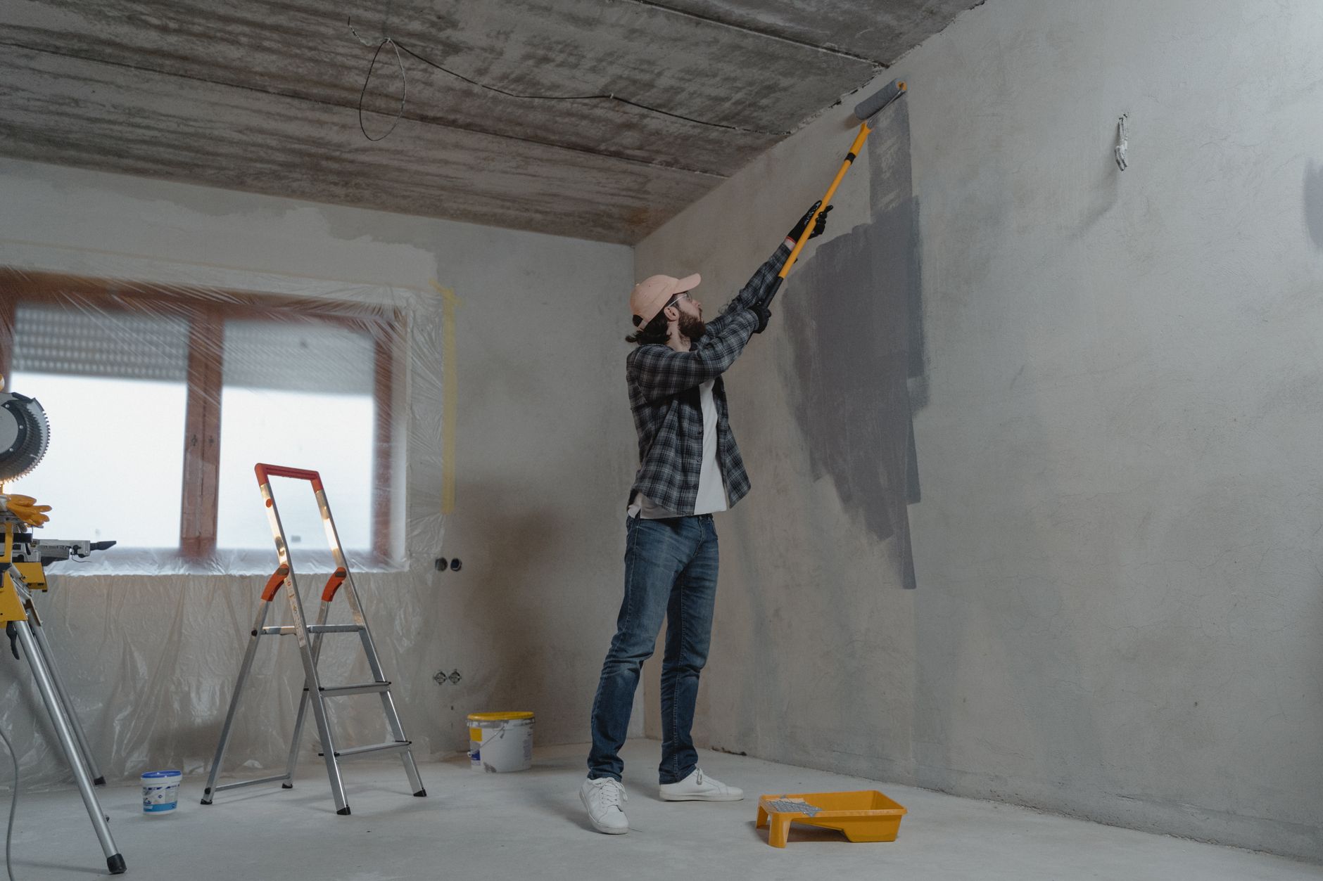 Peintre en bâtiment équipe à Saint-Louis